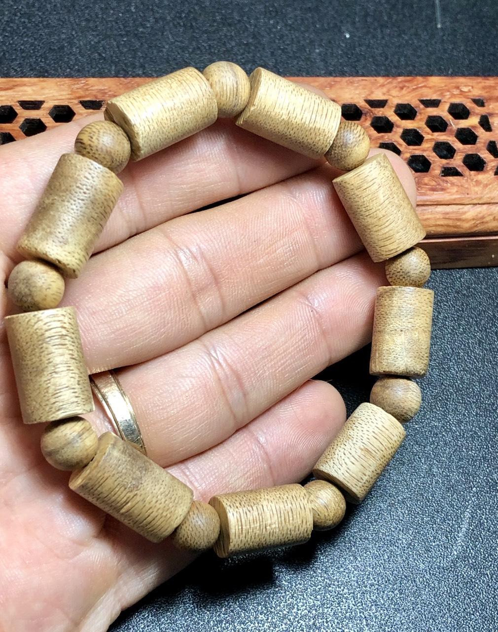 [FreeshipMAX] Vòng tay trầm hương dạng trúc 10mm tự nhiên