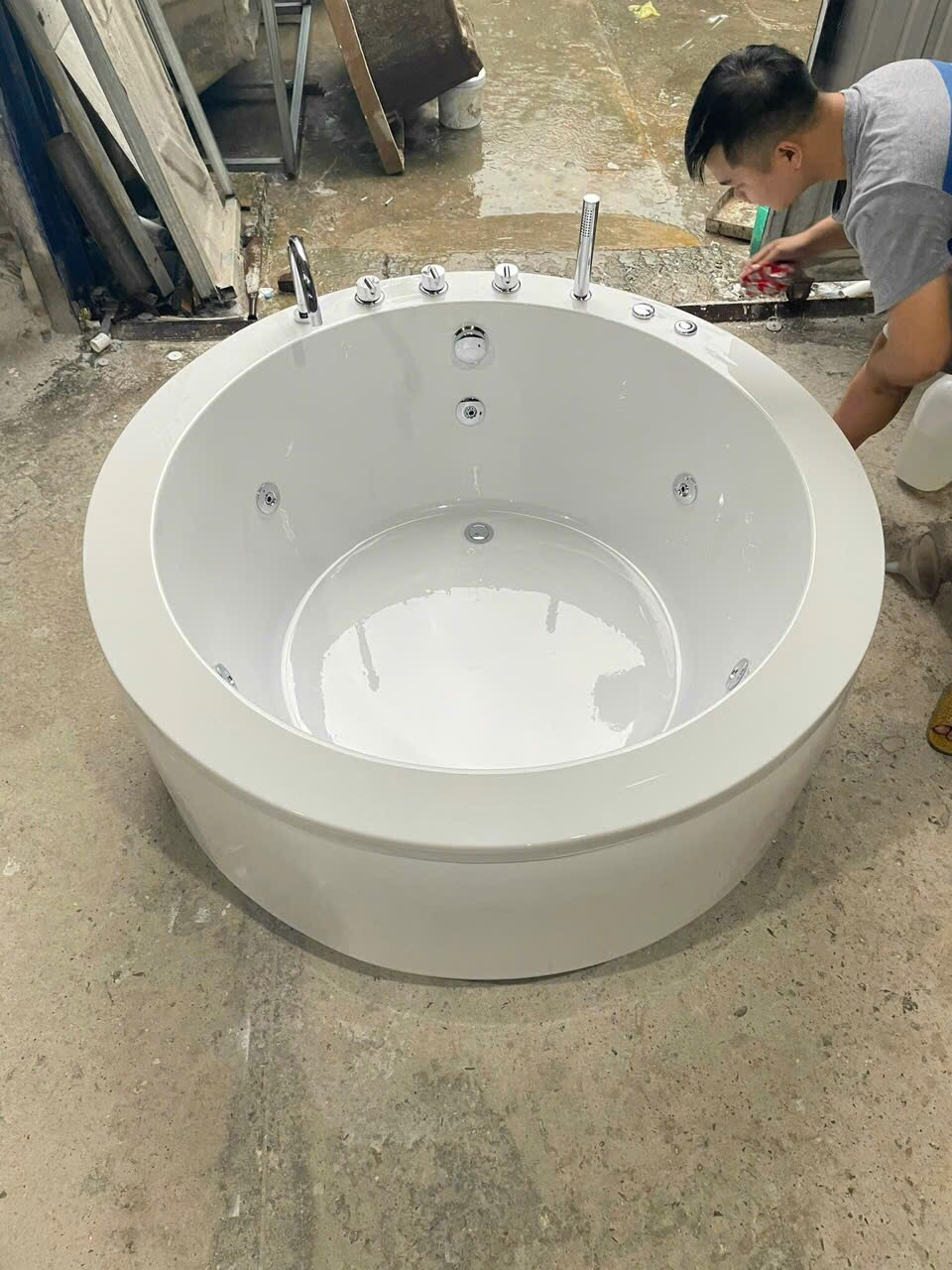 Bồn Tắm Tròn KT 1.4 x 1,4m