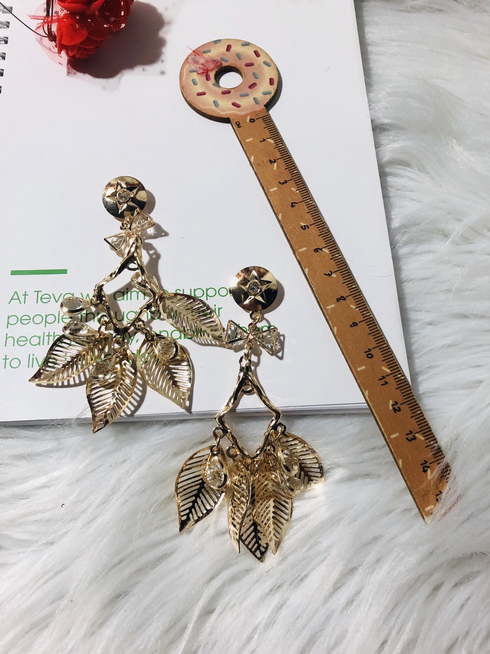 [HCM]Cài áo lá đính đá. Dài 9cm