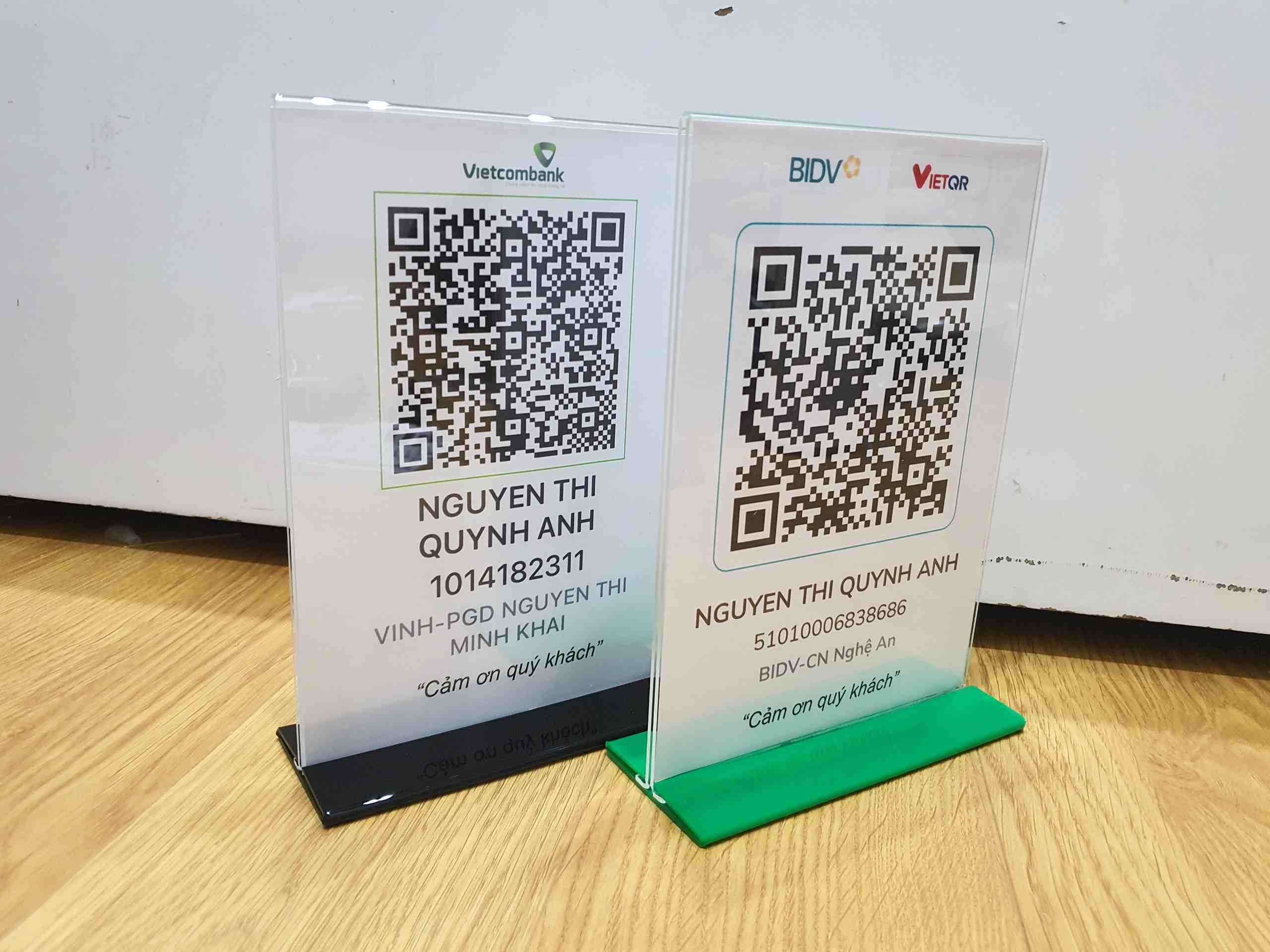 Menu Mã QR CODE để bàn mica