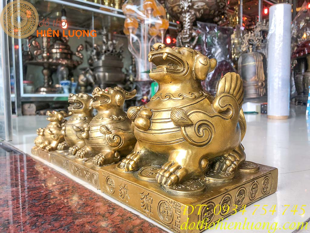 Tỳ Hưu Ngồi Bệ Bằng Đồng Để Két, Bàn Thờ Thần Tài Đủ Các Cỡ