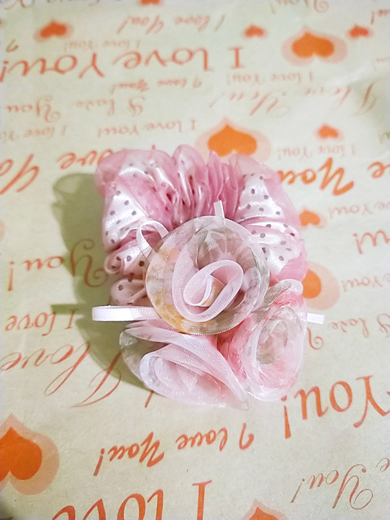 Cột tóc scrunchies đính đá xinh xắn