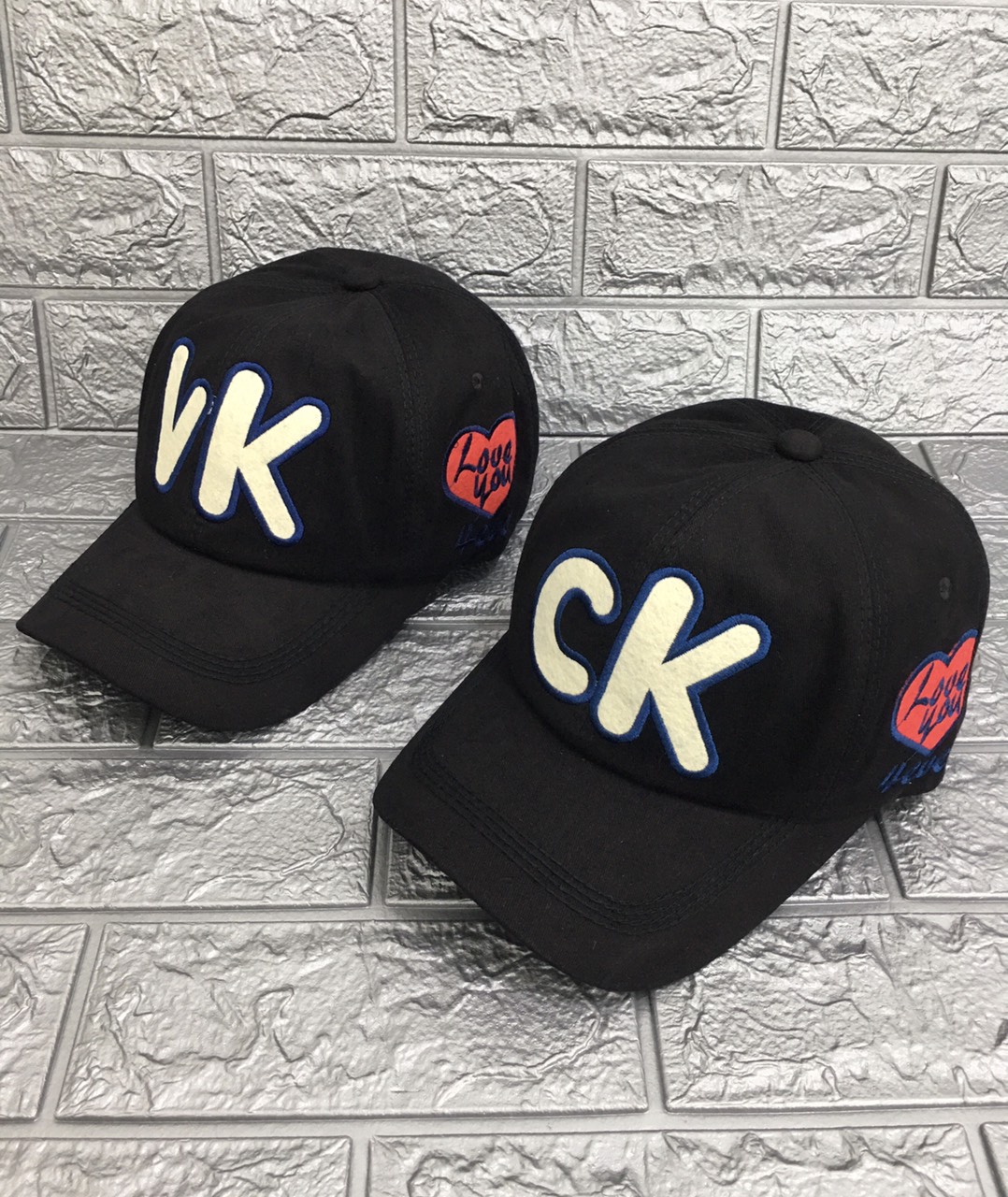 Cặp 2 nón cặp đôi thêu chữ CK VK ( Combo 2 nón)