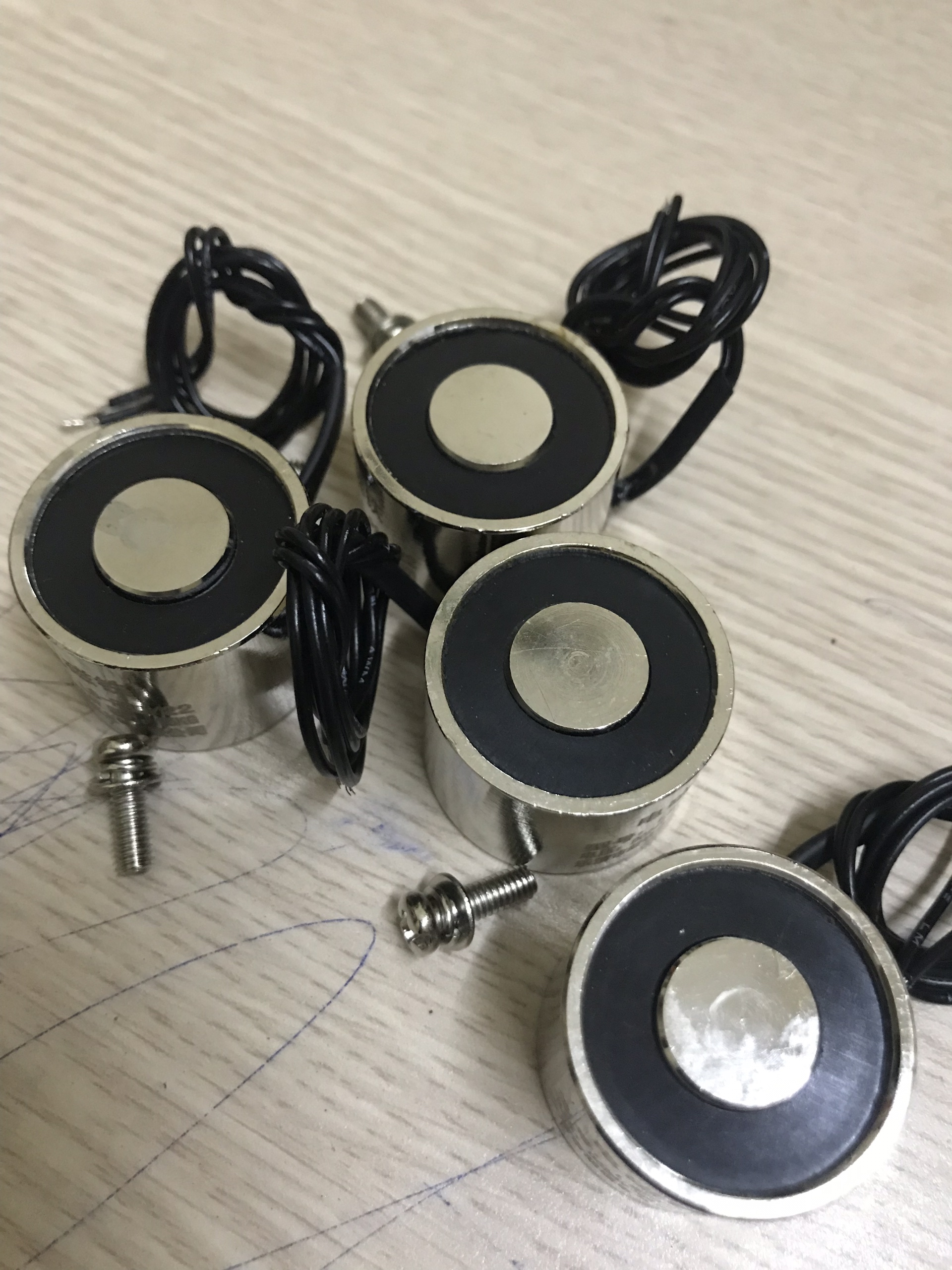 Nam châm điện ls-p 30/25 12v . 12kg