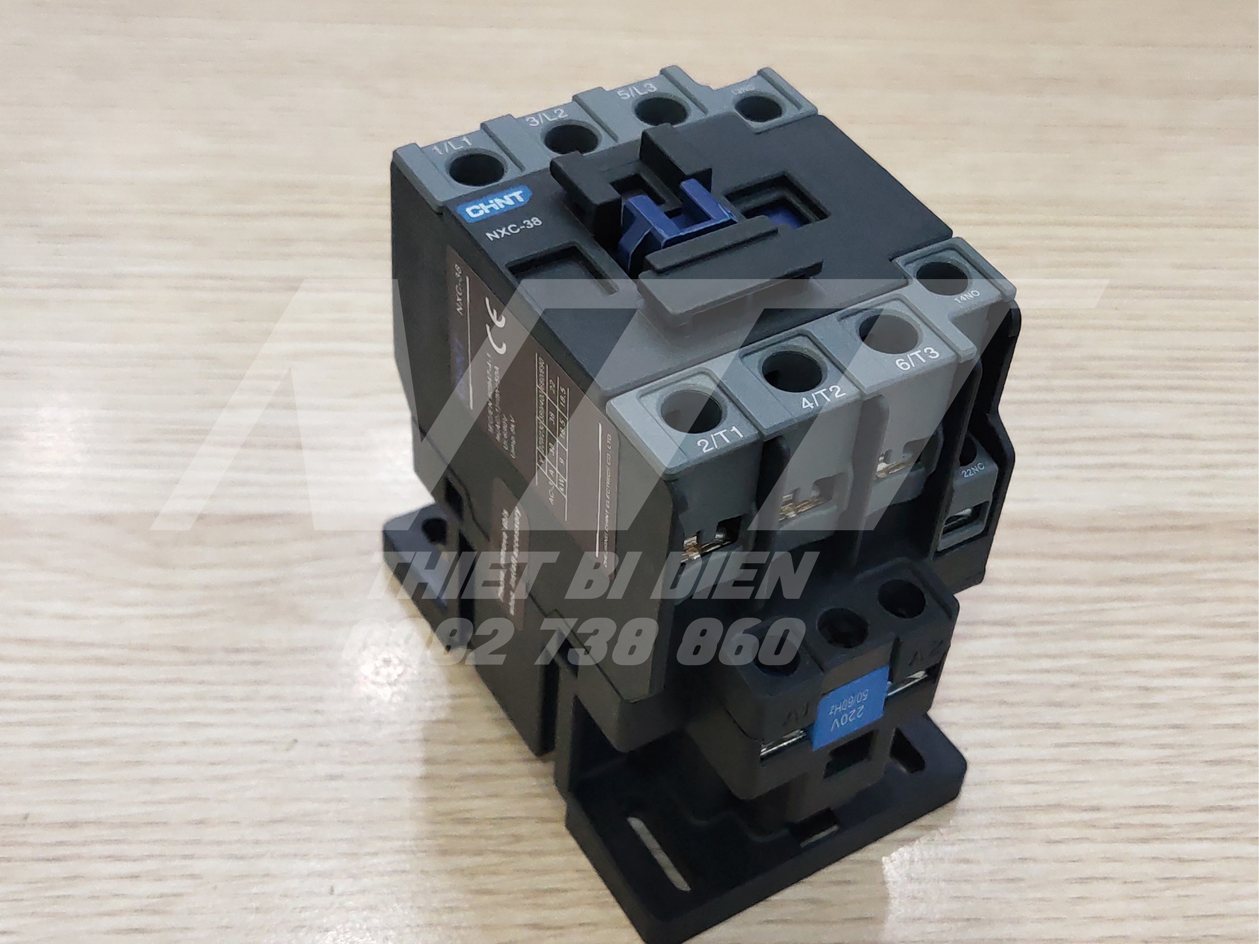 Contactor khởi động từ 38A NXC-38 Chint