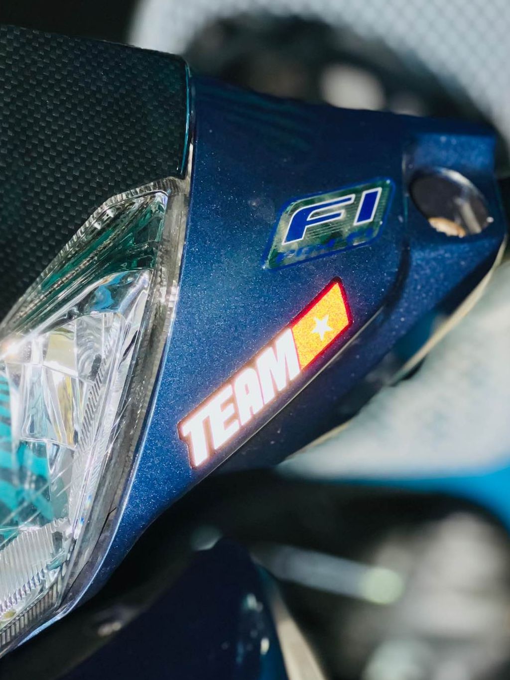 Tem Logo Sticker Chữ Team Phản Quang Dán Trang Trí Xe