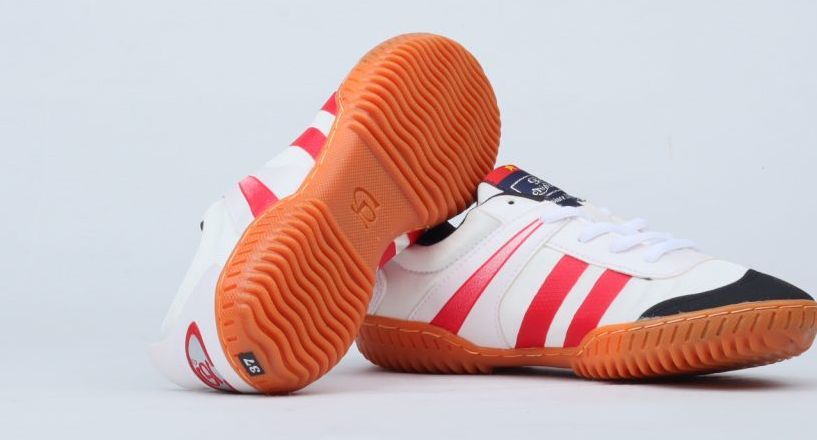 Giày Đá Banh Vải ( Size 37 đến 44 )