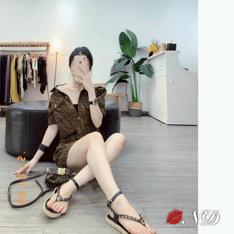 SÉT BỘ ÁO CÀI NÚT KÈM CHÂN VÁY QUÁ ĐẸP