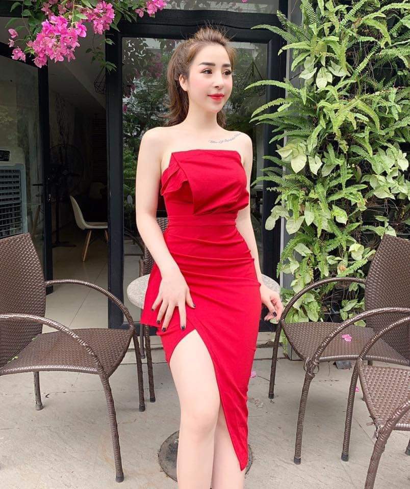 Đầm body cúp ngực xẻ đùi siêu xinh ( có mút )