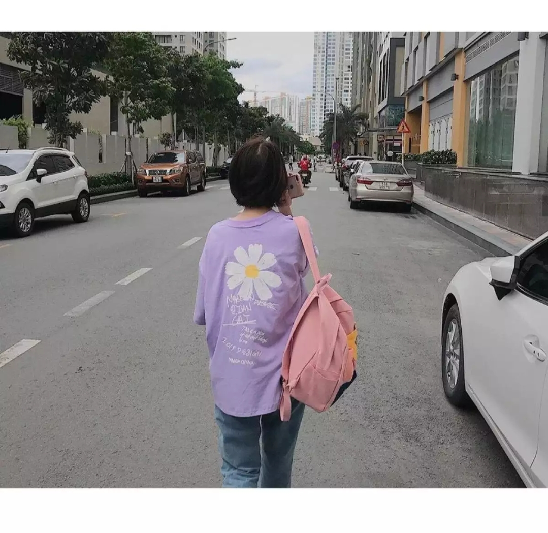 [HCM]Áo thun nữ form rộng Hàn Quốc in hình Hoa Cúc kèm chữ dễ thương vải dày mịn mát ( tím )