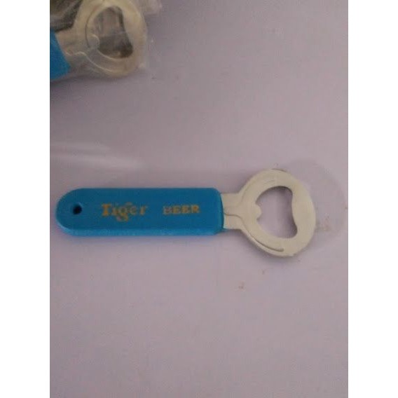 Open beer Blue Tiger
