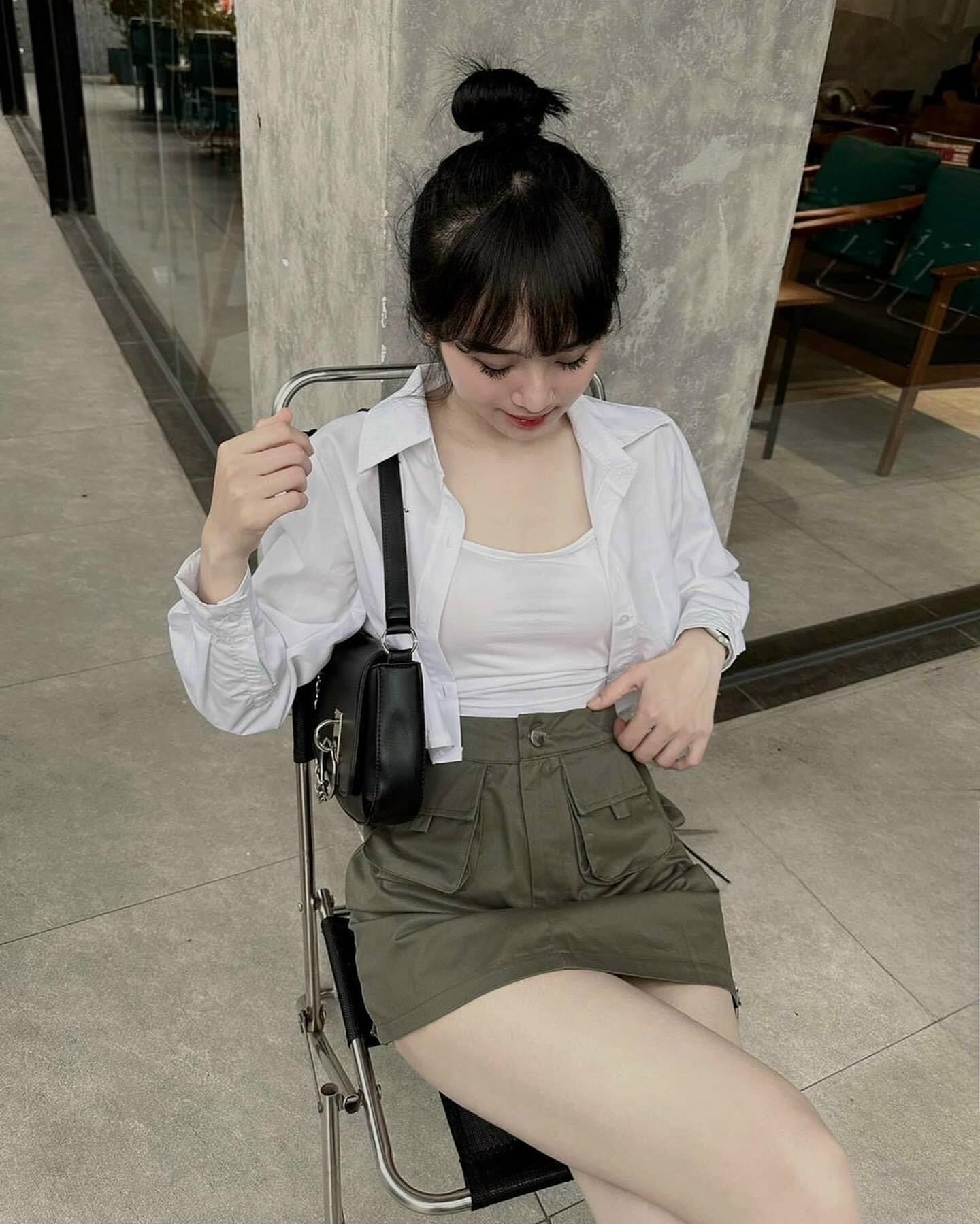 Set 2 món sơ mi croptop tay dài + 2 dây
