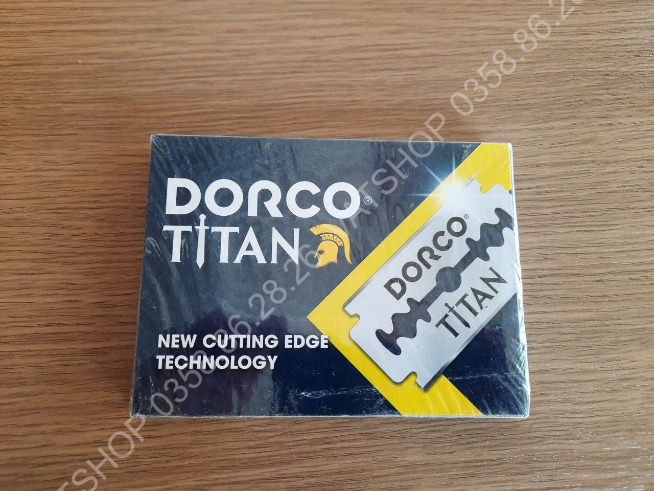 Vỉ 100 lưỡi siêu bén lam DORCO titan