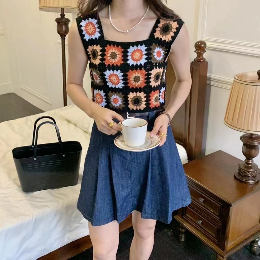 Áo Hai Dây Len Móc Dáng Ngắn Croptop Thêu Hoa Vuông Họa Tiết Thổ Cẩm Áo 2 Dây Đi Biển Đi Chơi Hottrend Mùa Hè 2023