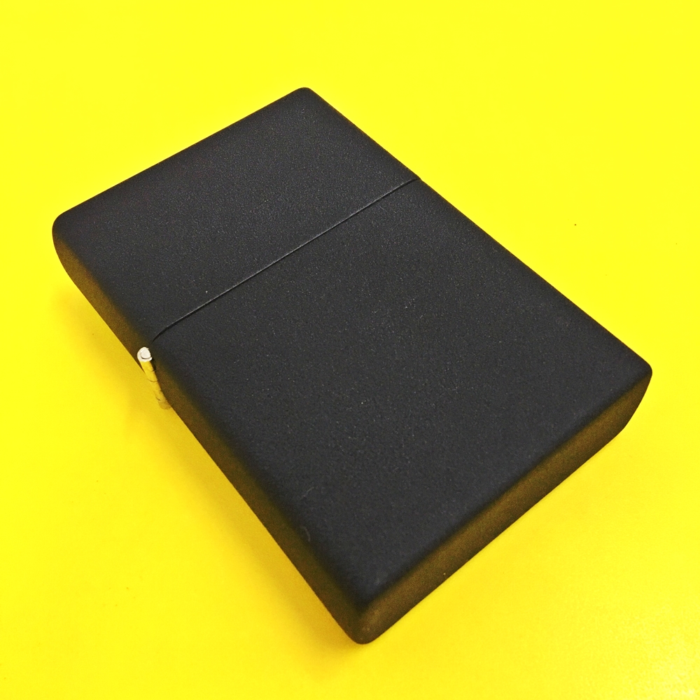 BẬT LỬA ZIPPO KHỔNG LỒ ĐEN NHÁM TRƠN (SIZE: 8CM X 11,5CM) NẶNG: 500GAM - (XÀI XĂNG)