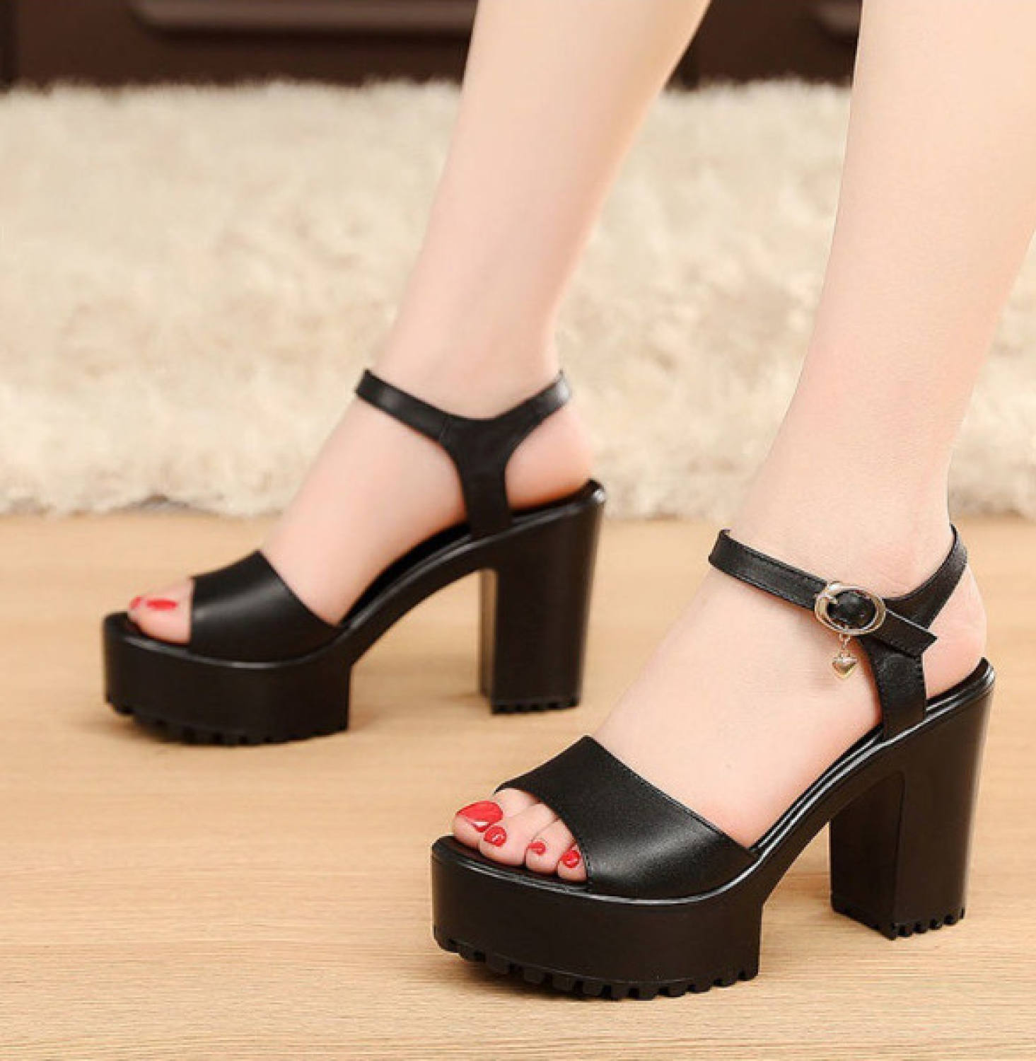 Giày cao gót đế thô răng cưa S6