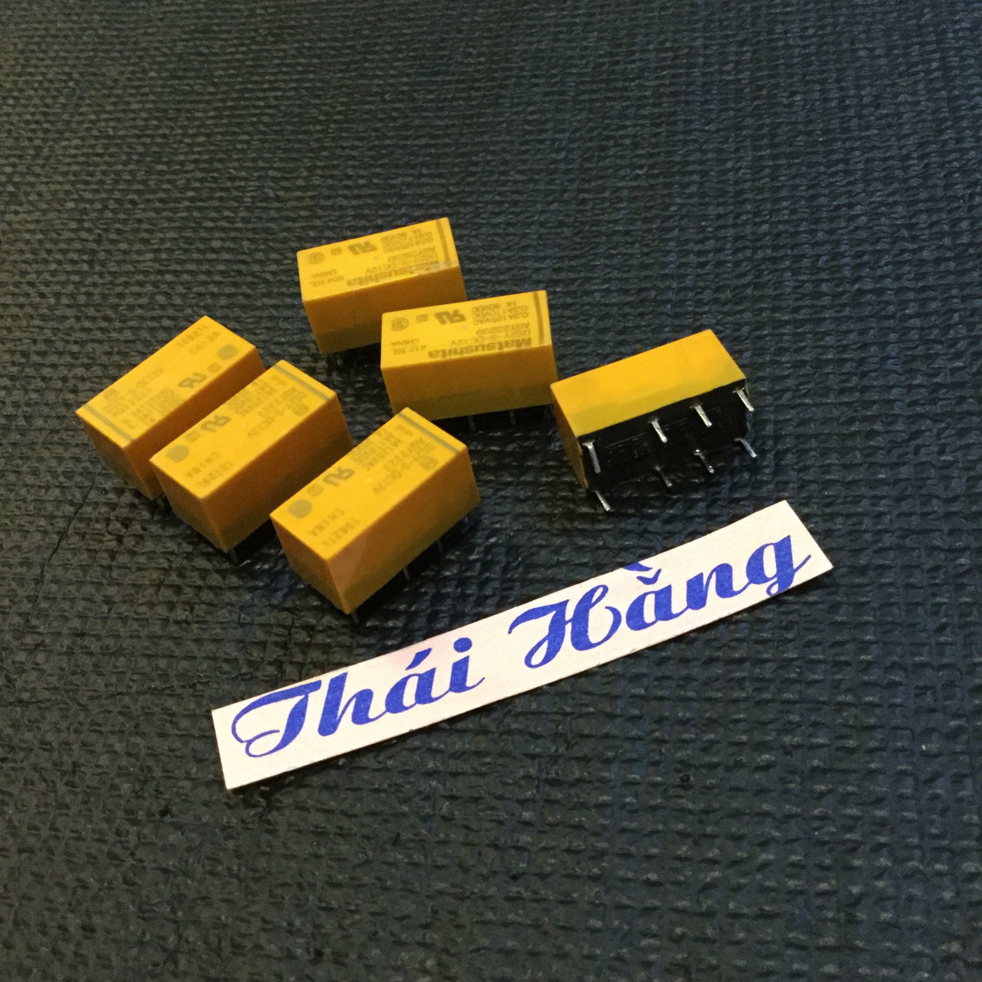 Relay 8 chân -12 V (10 chiếc)