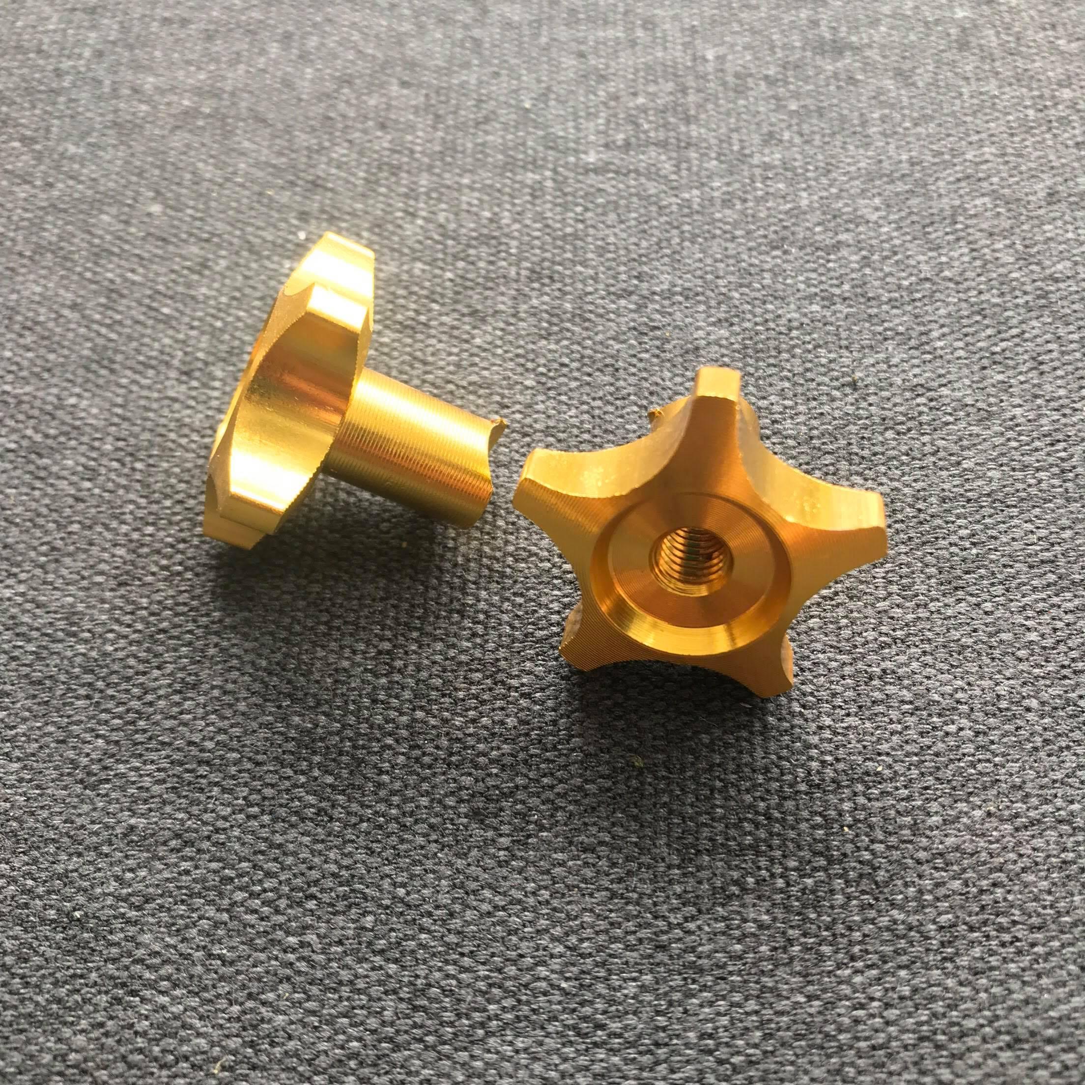 [HCM]Bộ 02 ốc kiểu ngôi sao chỉnh bát thắng cho nhiều loại xe (MÀU VÀNG)