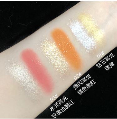 Phấn Bắt Sáng Kiêm Phấn Má Hình Trái Tim Sweet Mint