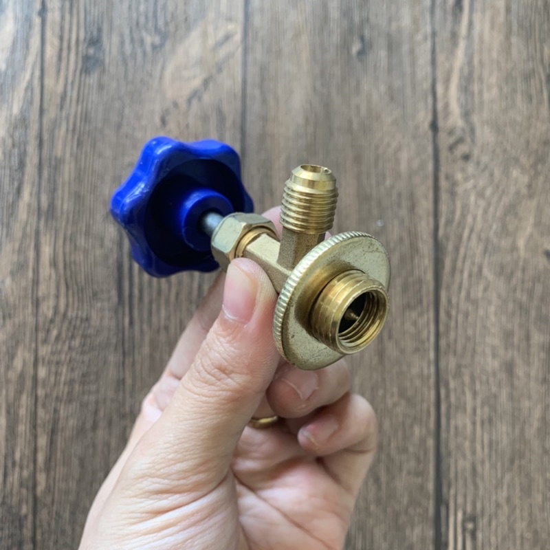 Van khóa mở gas lon, van xanh - gas 600a, van đỏ - gas 134a