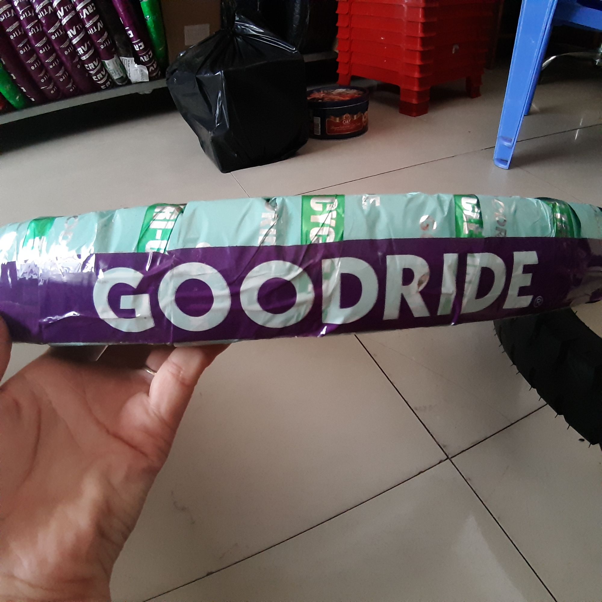 vỏ GOODRIDE thái size250/  275 dùng cho chở hàng