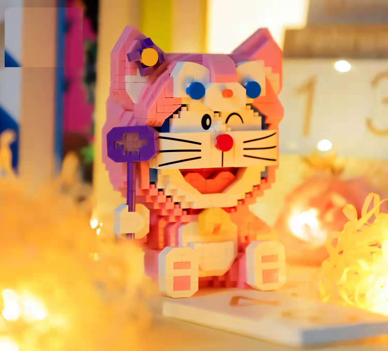 Mô Hình Lắp Ráp Doraemon Mèo Hồng