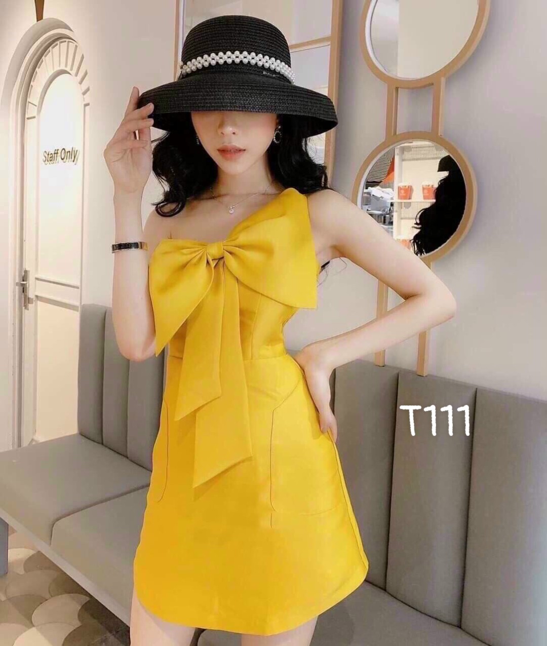 Đầm body kết nơ