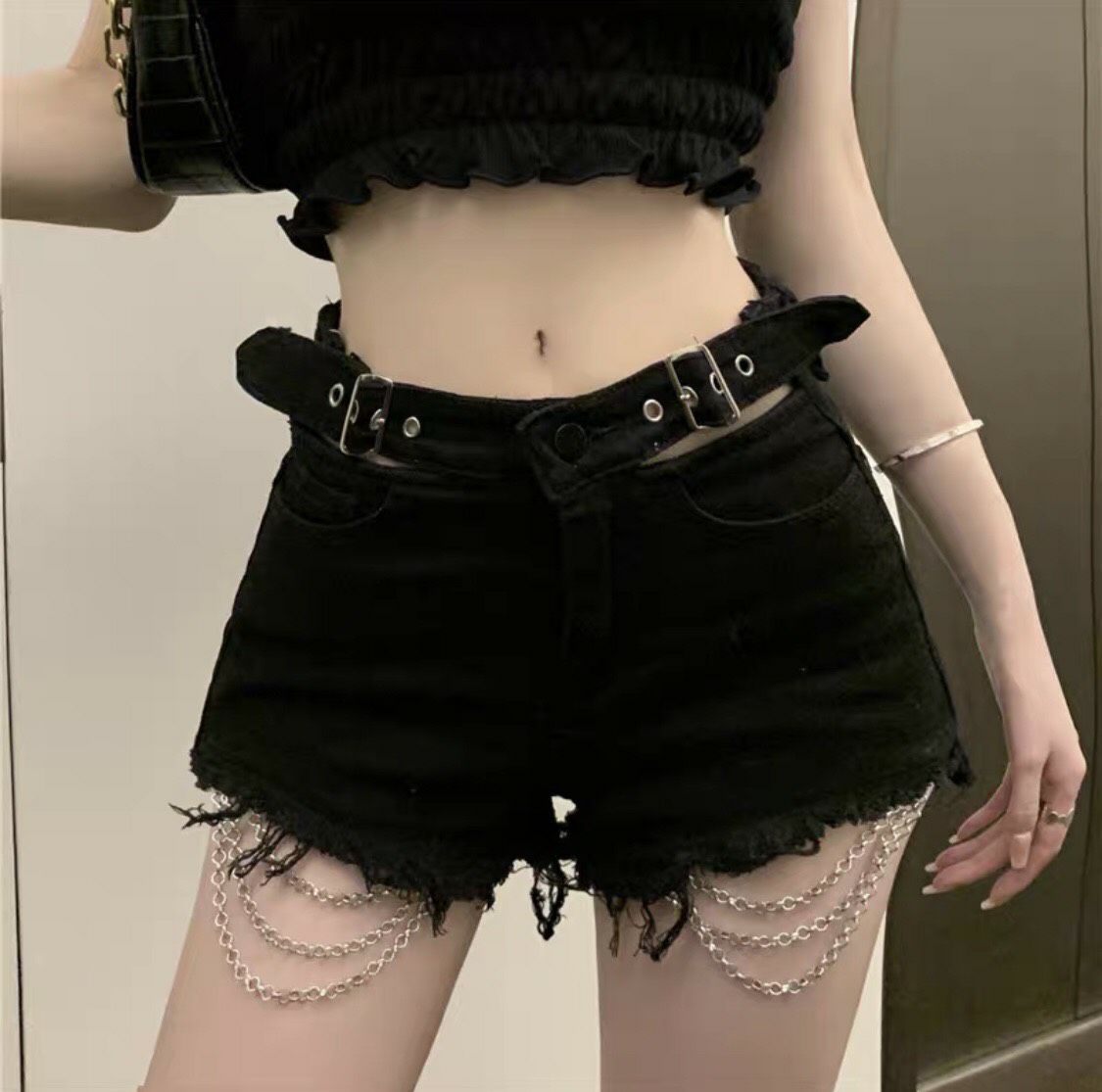 MẪU MỚI QUẦN SHORT HOT PHỐI NỊT GIẢ ĐẸP