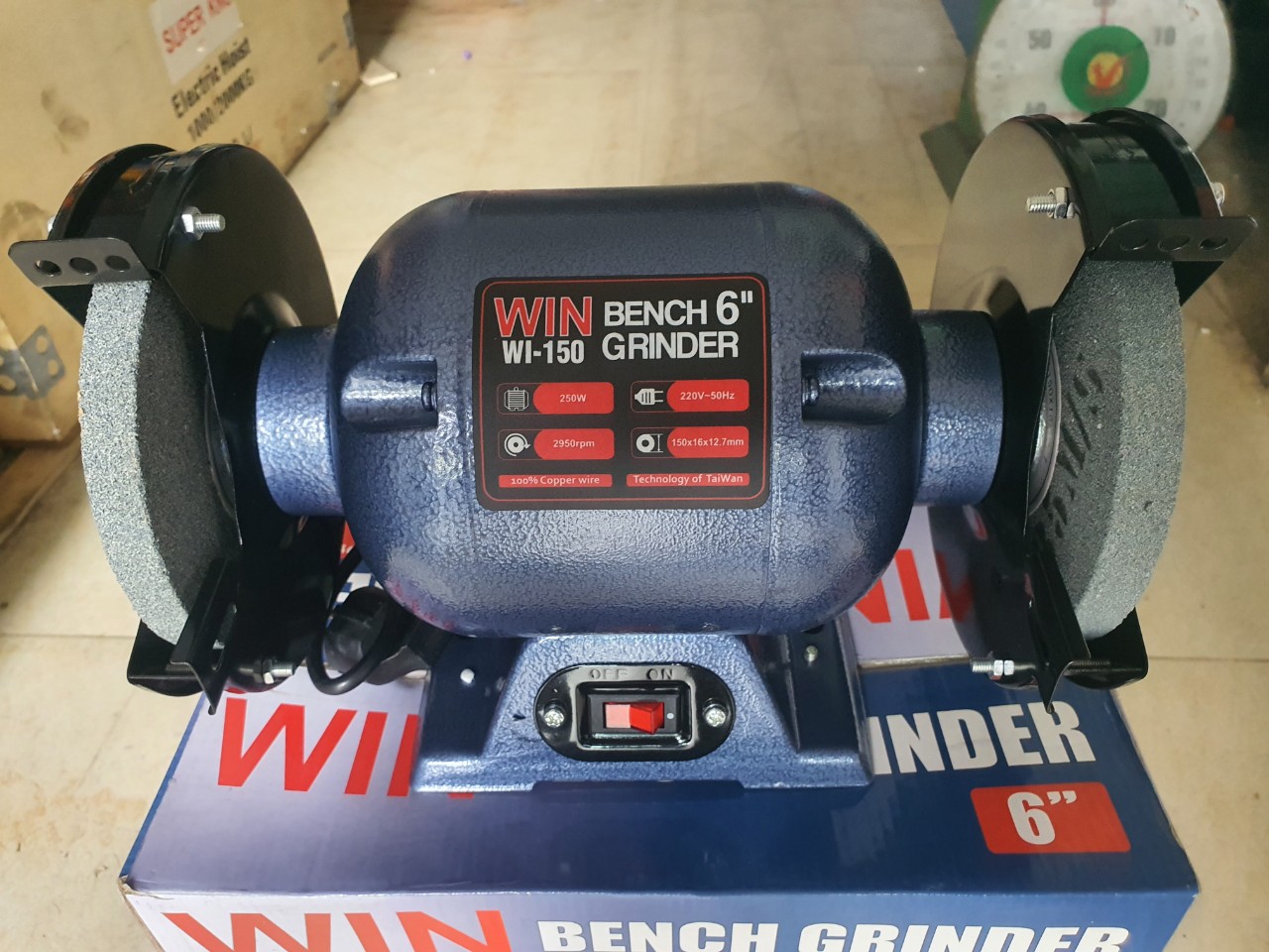Máy mài hai đá WI-150 6" Bench Grinder