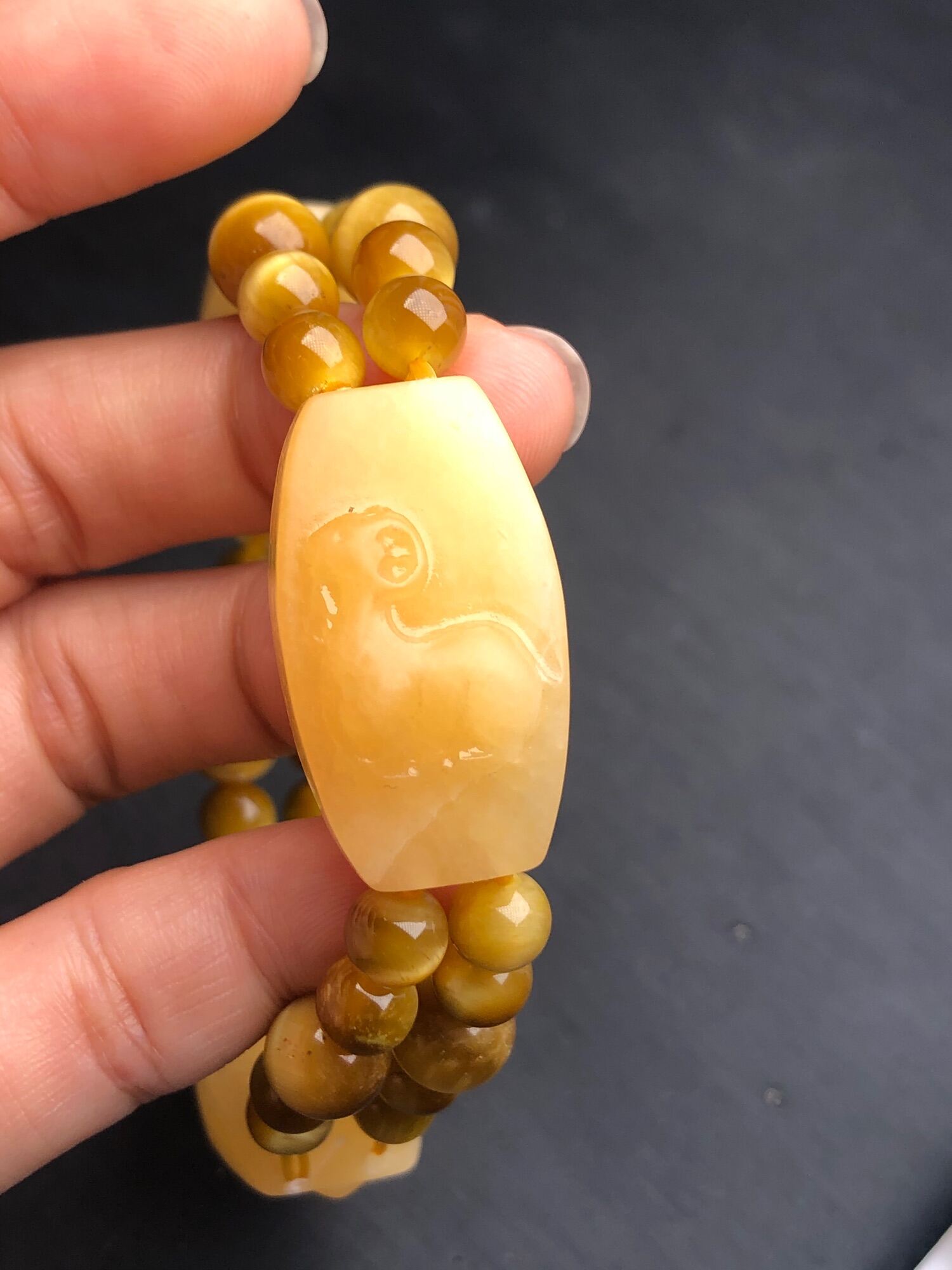 [FreeshipMAX] Vòng tam hợp đá ngọc hoàng long