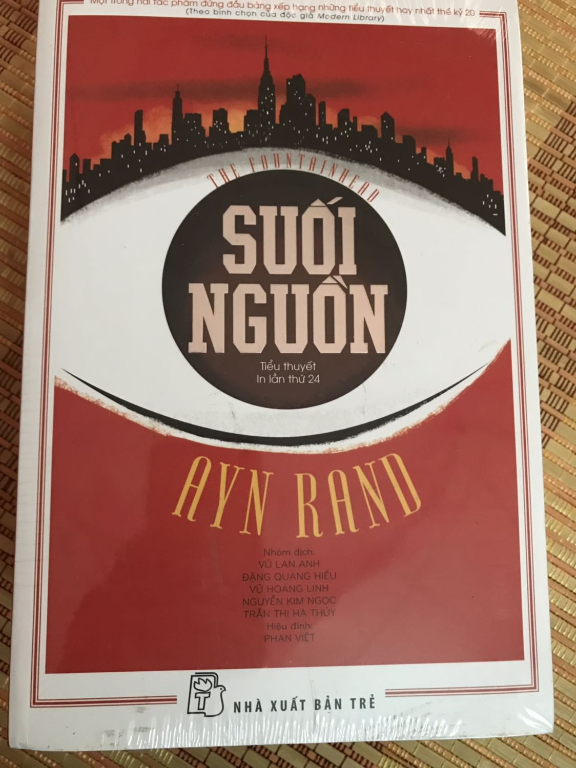 Sách - Suối Nguồn (Tái Bản) - Freeship Max