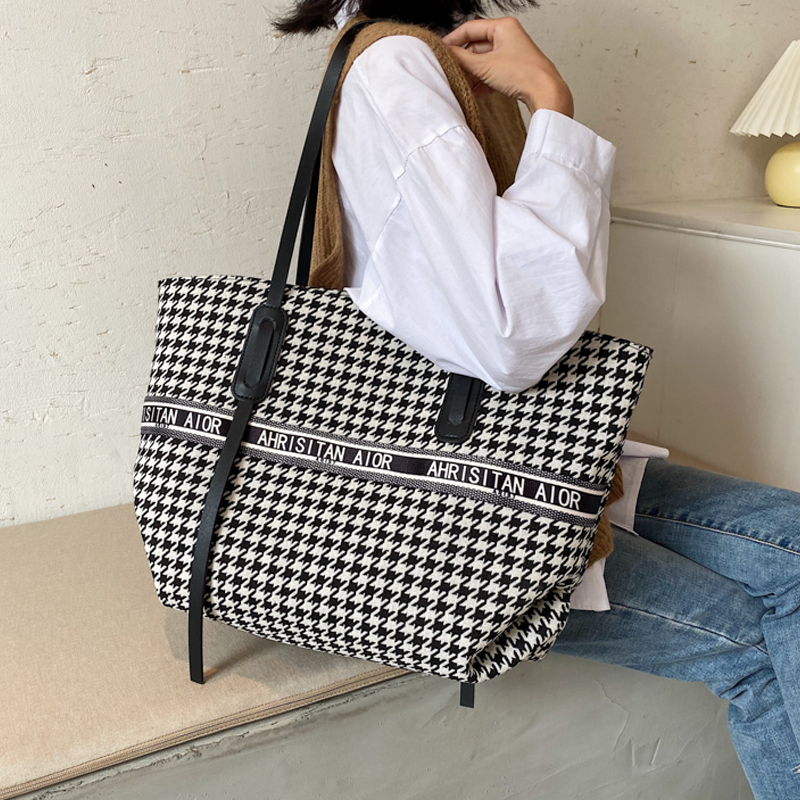 Túi xách bigsize kiểu dáng công sở