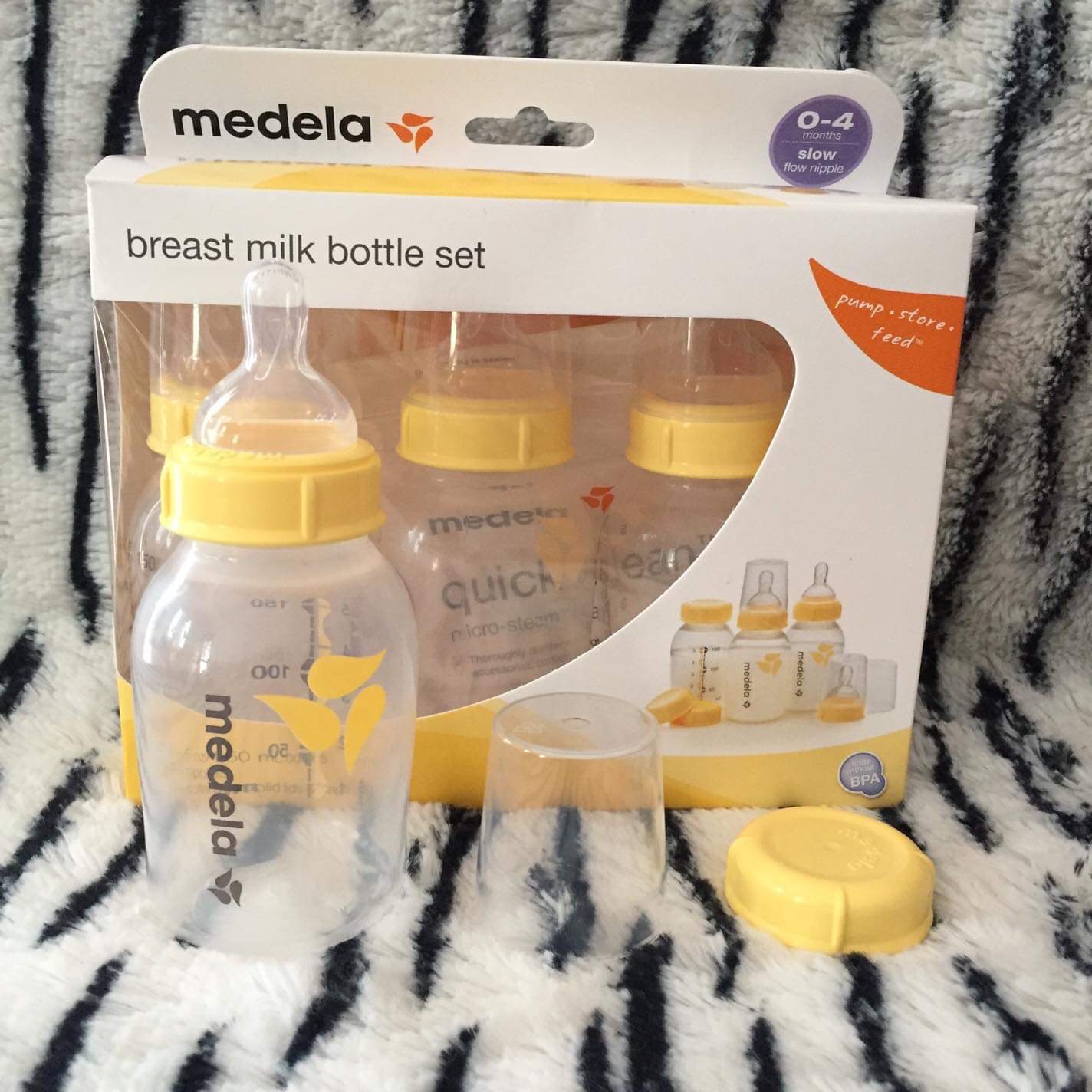 Bộ 3 bình sữa Medela 150ml kèm 3 núm ti size S(0-4m)