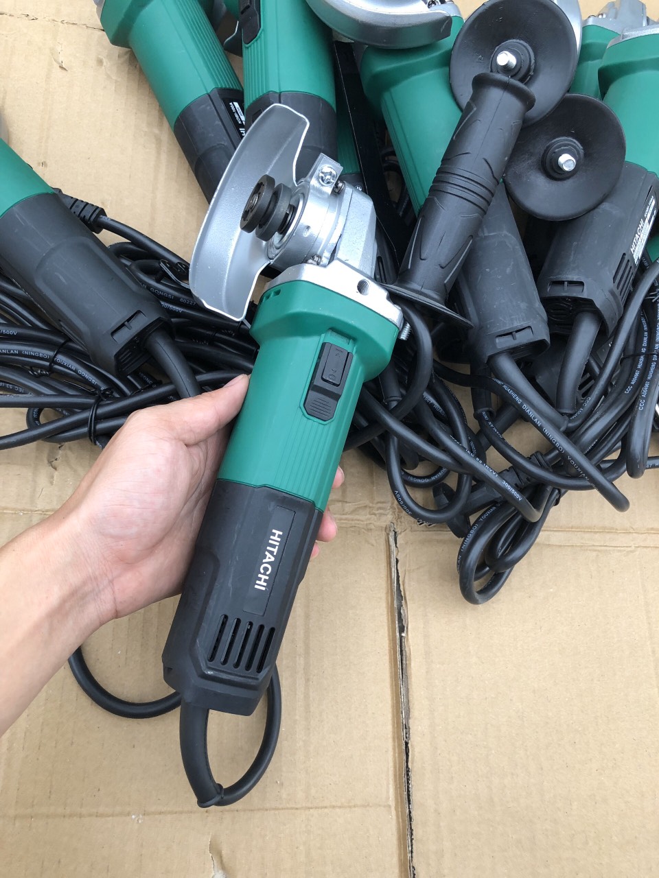 MÁY MÀI HITACHI 100MM (GIẨM GIÁ SÔC)