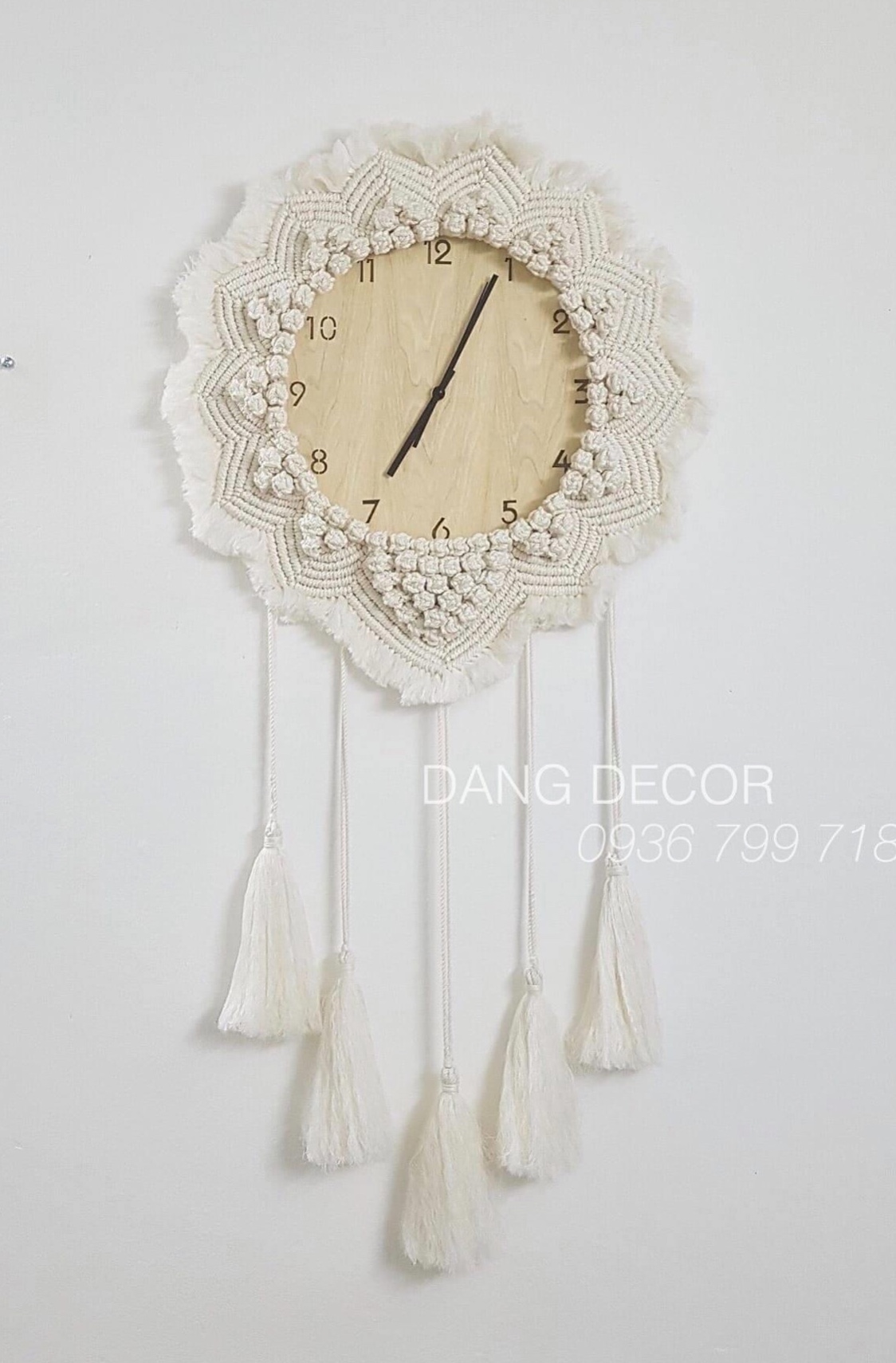 Đồng hồ macrame treo tường trang trí nội thất phong cách Boho nhiều mẫu chọn lựa