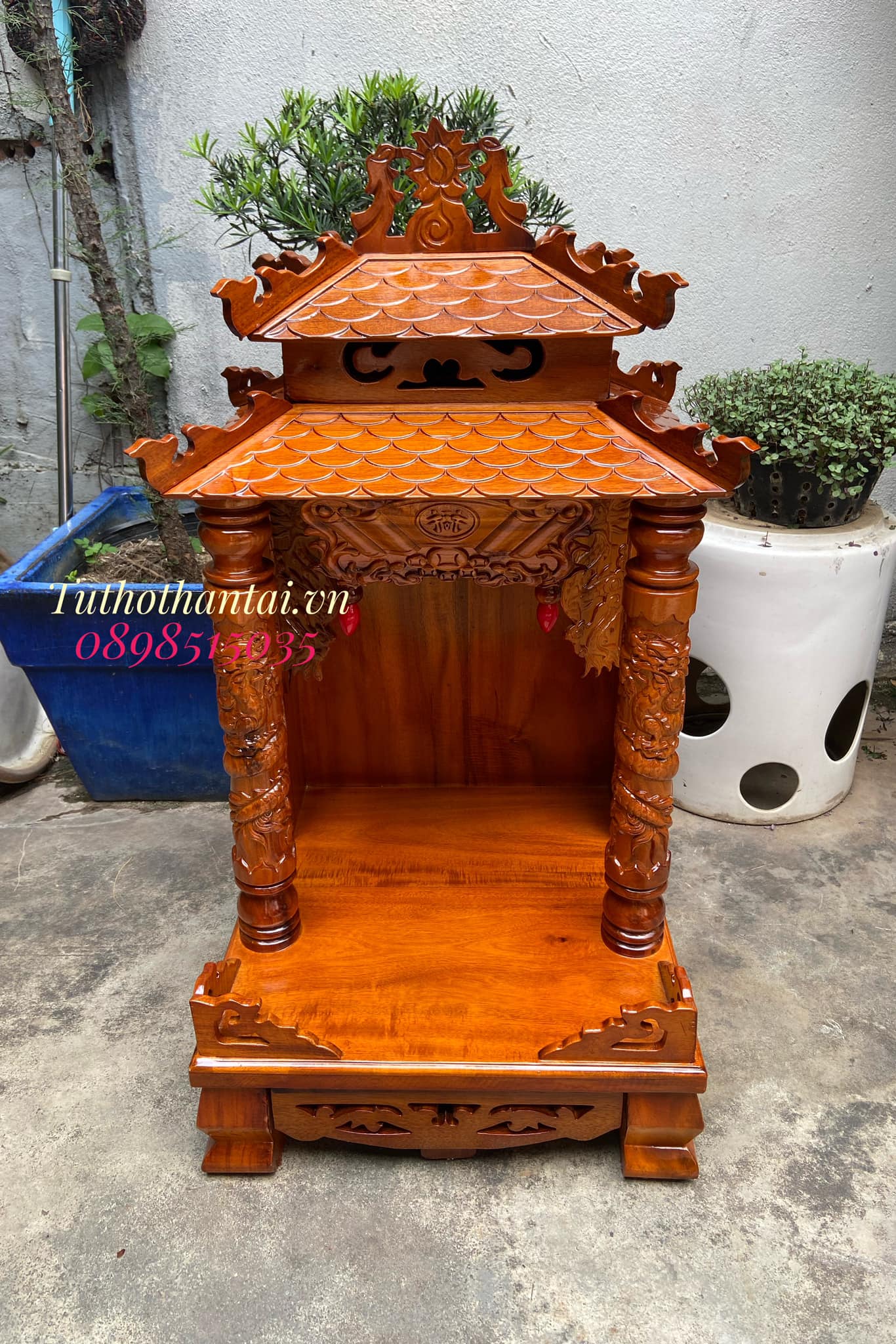 Bàn thờ thần tài mái ngói 50 x 90cm - gỗ Tràm