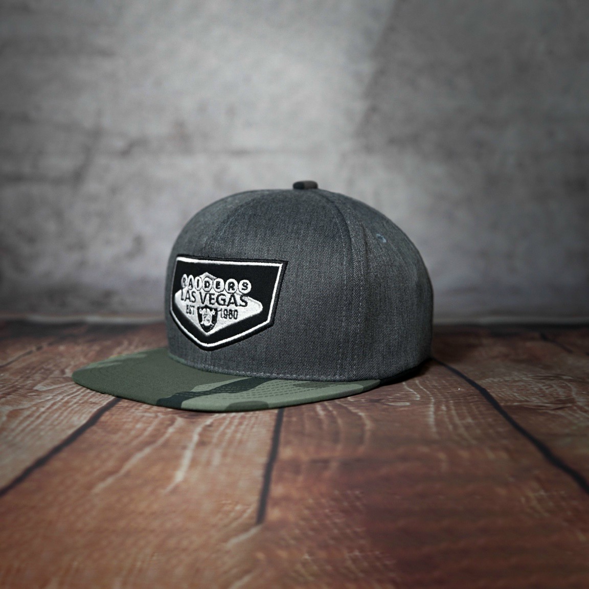 Snapback Las Vegas vành họa tiết rằn ri độc đáo