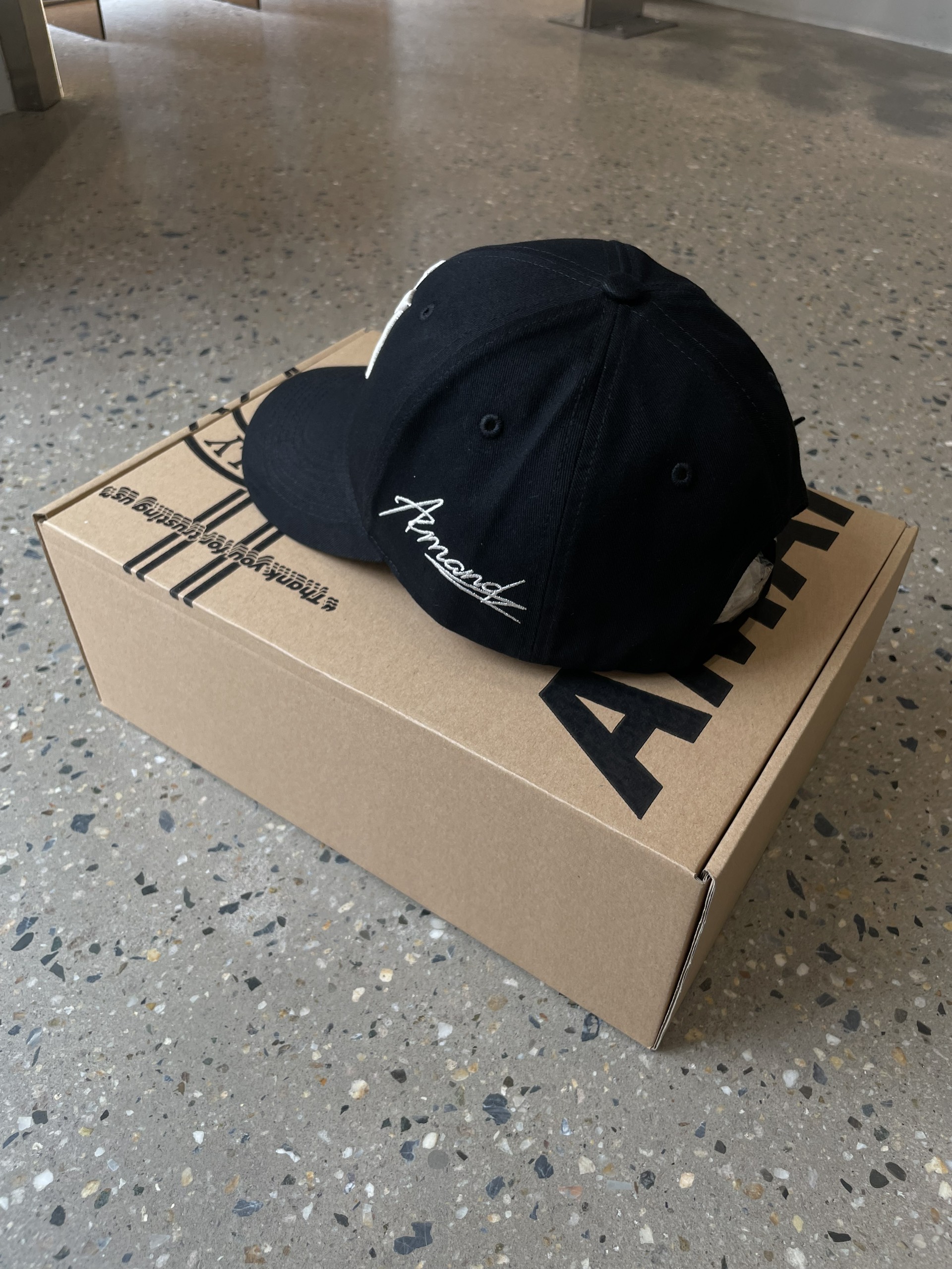 Mũ Amand Vibe Strapback - Black