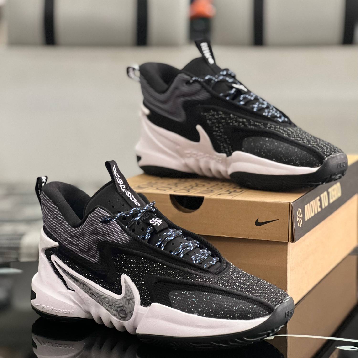 Giày Bóng rổ Gym Sneakers - NK Cosmic Unity 2