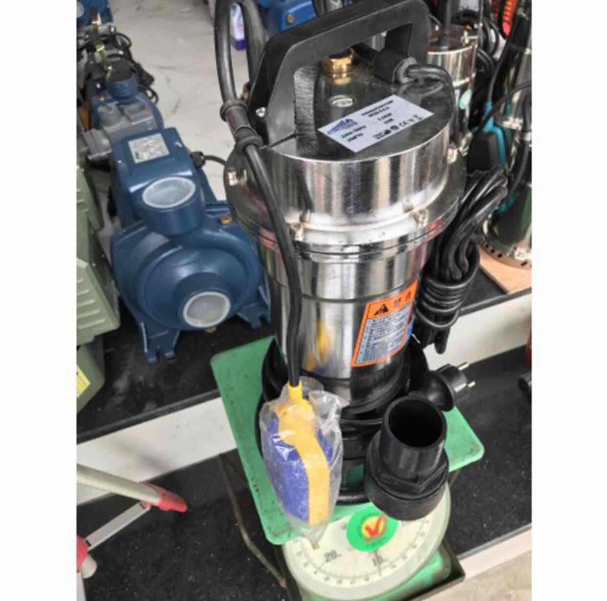 máy bơm tõm bơm thả chìm - 2500W - bơm chìm 2500w