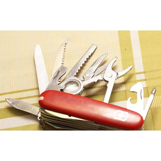 Dao Đa Năng Bỏ Túi 11 Món