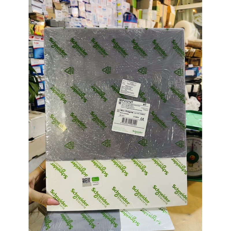Tủ Điện Âm Tường 12, 18 Module Schneider Mip