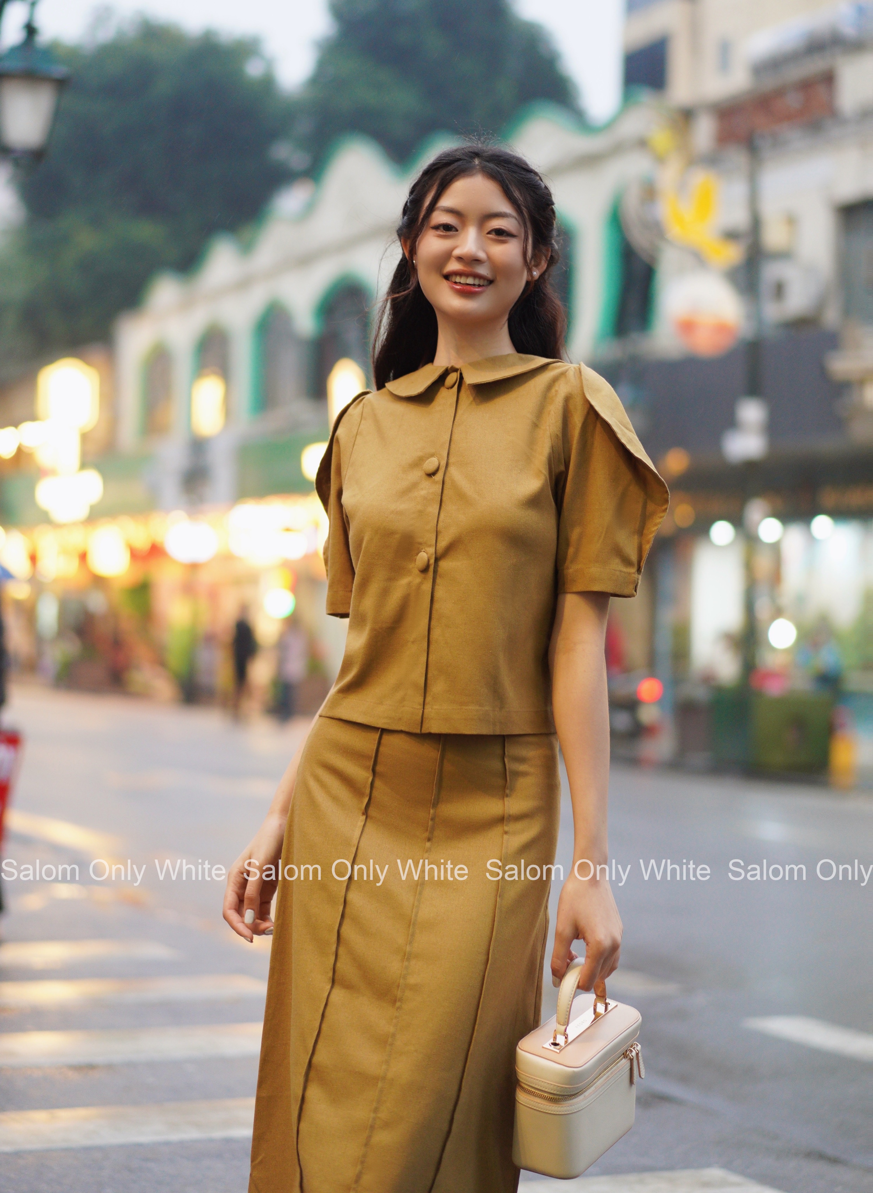 𝐋𝐚𝐝𝐲 𝐋𝐢𝐧𝐞𝐧 𝐒𝐞𝐭 - Set Áo Cổ Sen Và Chân Váy Midi Kẻ Dọc SALOM (Ảnh thật chính chủ)