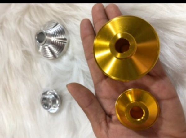 Đặt hàng ghi chú màu giúp shop ạ. Sản phẩm làm từ nhôm và được lên màu CNC nên không bị phai màu. - Dành cho các loại xe tay côn - Ship toàn quốc