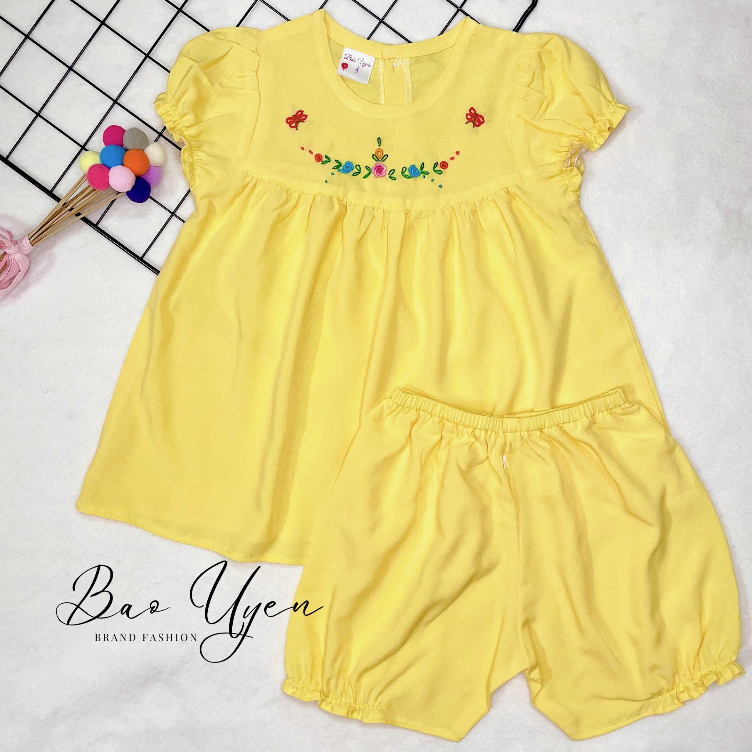 Bộ Tole(Lanh) Bé Gái Thêu Tay Thủ Công