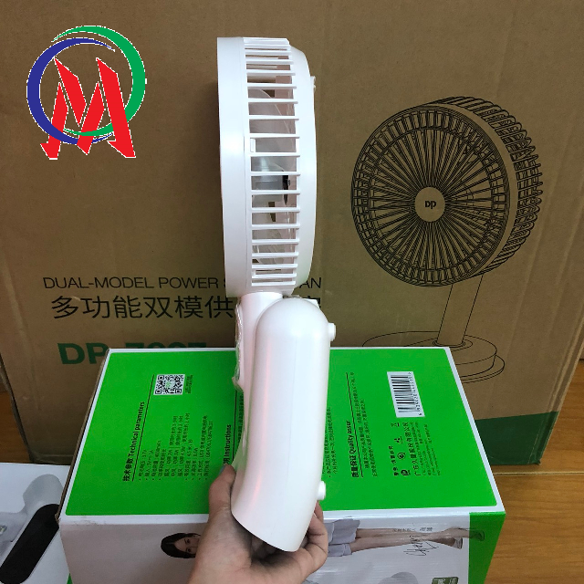 Quạt sạc tích điện có đèn cảm ứng DP-7624