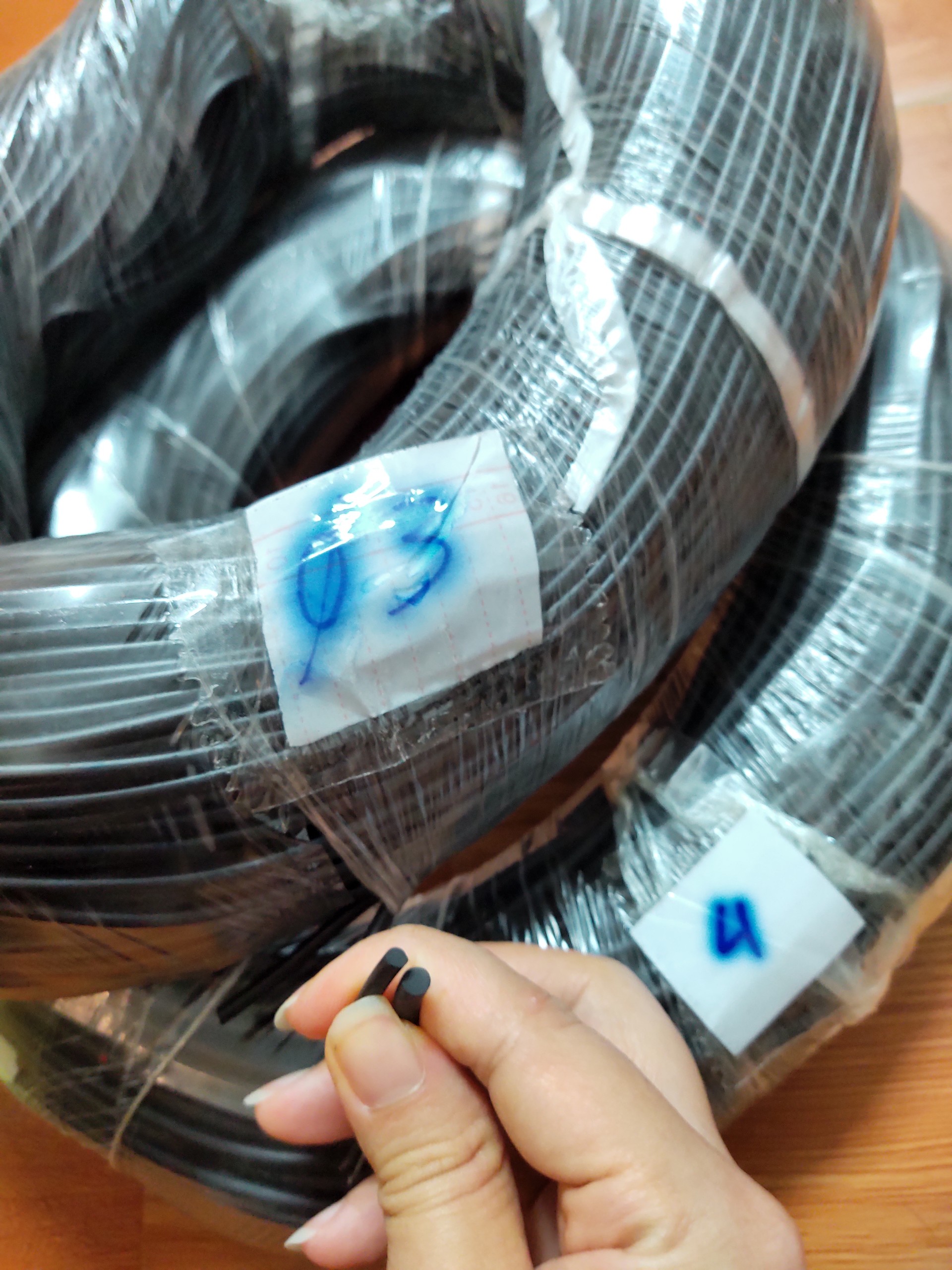 Dây/Gioăng cao su tròn phi 4, đặc, đen, chịu dầu