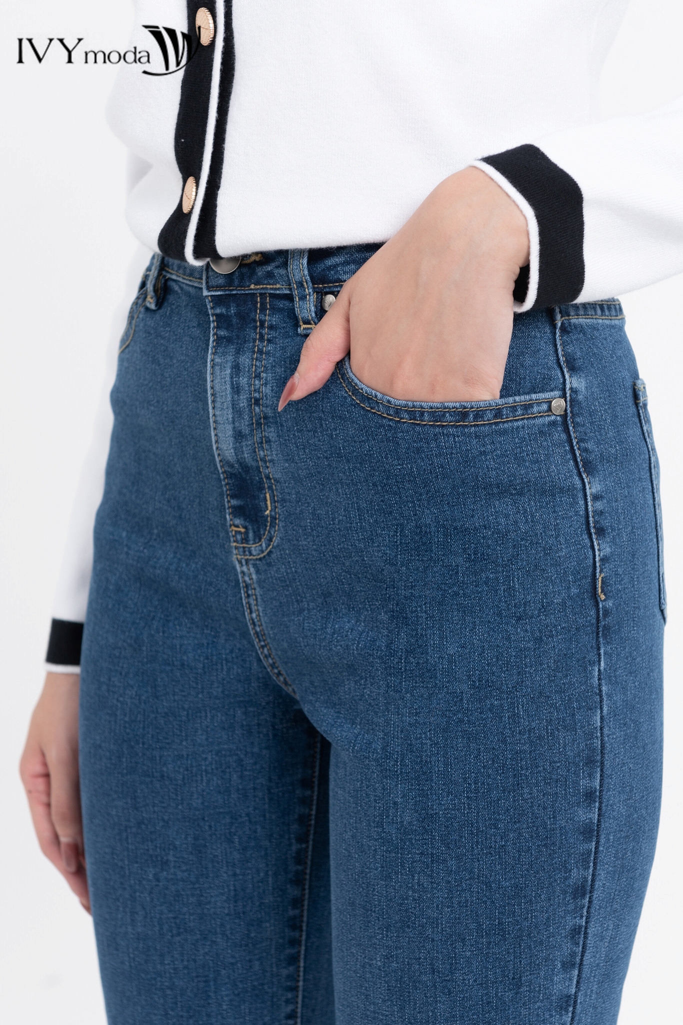 Quần jeans dáng skinny   IVY moda MS 25M7824