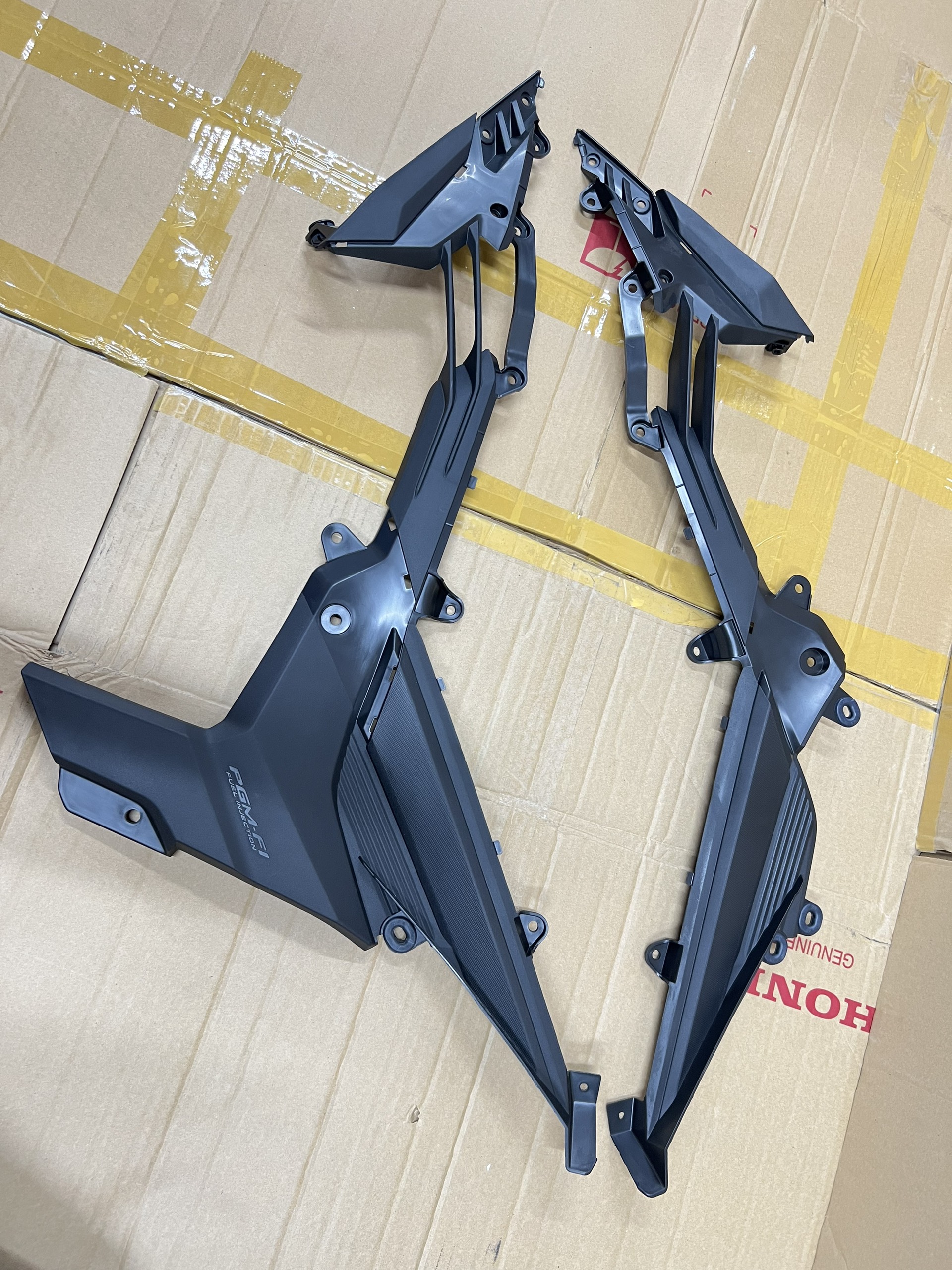 Nhựa nhám lườn sonic 150r nhập khẩu chính hãng honda indonesia - pt hồng ân