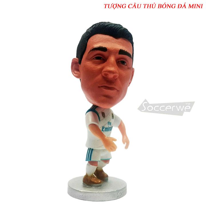 Tượng cầu thủ bóng đá Mateo Kovacic
